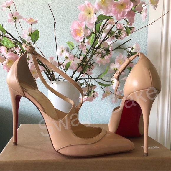 Louboutin Crissos Nude Pointy Toe Pumps - Picture 3 of 8